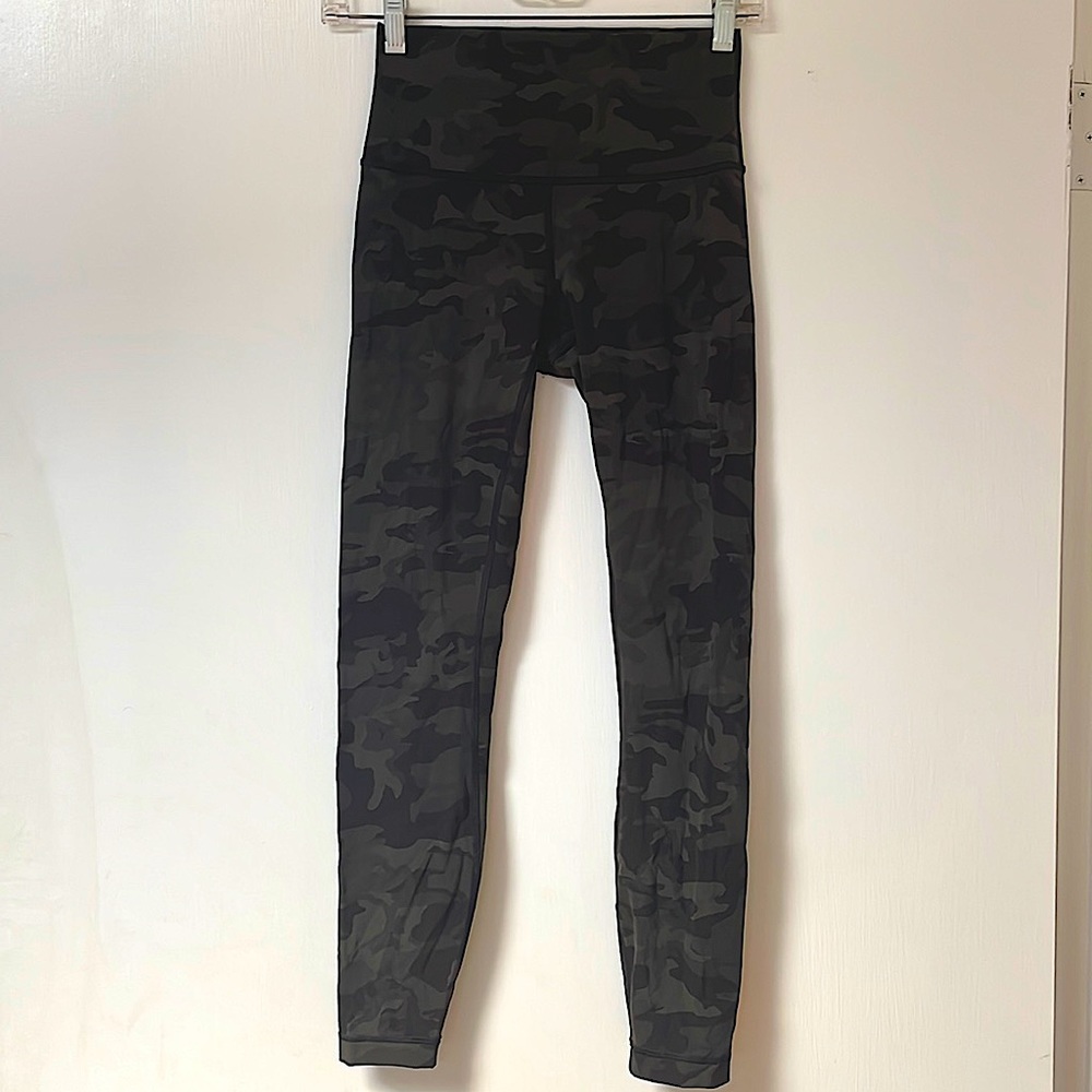 Lululemon green camo wunder under 25” leggings
